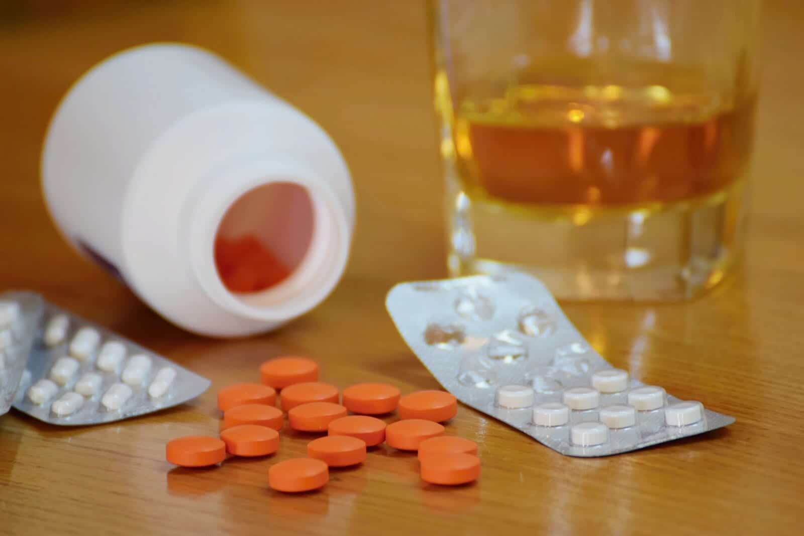 Sleeping Pills and Alcohol: The Dangers - Harmony Recovery NC